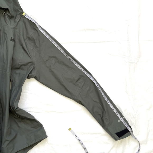 REI Drypoint GTX Gore-Tex rain jacket, women's M, sage green, NWOT - Picture 11 of 11